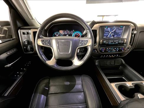 Used 2019 GMC Sierra 3500 Denali w/ Duramax Plus Package image 6
