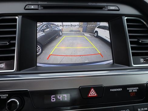 Used 2017 Hyundai Sonata SE w/ Cargo Package FWD image 25