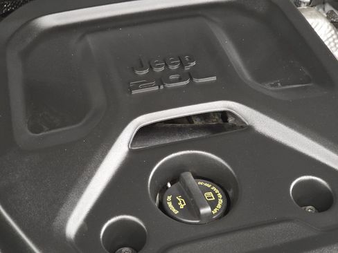 Used 2024 Jeep Wrangler Unlimited Sahara AWD/4WD image 58