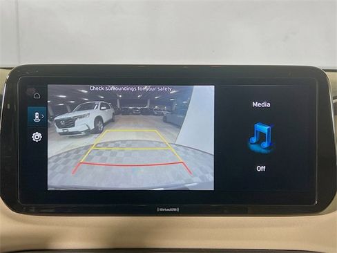 Used 2023 Hyundai Santa Fe SEL w/ Winter Weather Package image 21