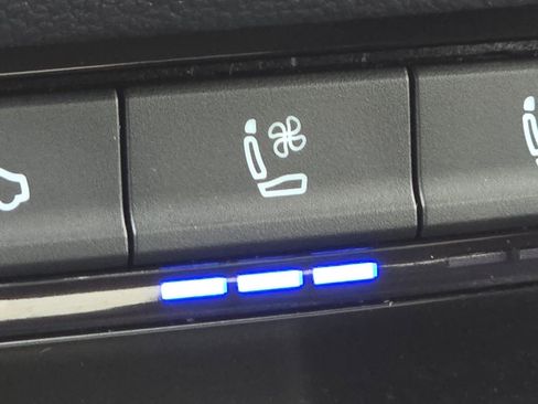 Used 2024 Volkswagen Jetta SEL image 24