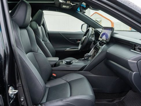 Used 2024 Toyota Venza Nightshade image 20