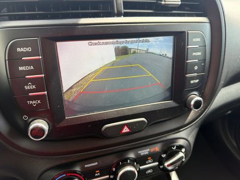 Used 2021 Kia Soul X-Line FWD image 16