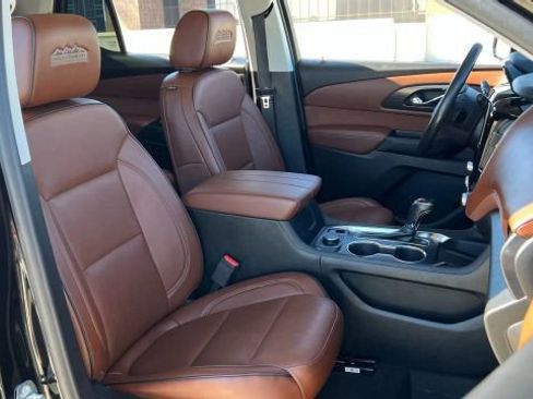 Used 2018 Chevrolet Traverse High Country w/ LPO, Cargo Package image 19