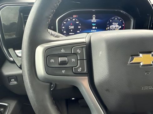 Used 2025 Chevrolet Silverado 2500 LT AWD/4WD image 14