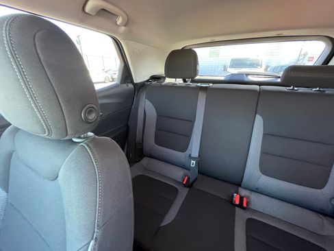 Used 2025 Chevrolet TrailBlazer LT image 38