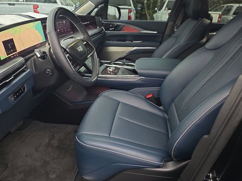 Used 2025 Cadillac Escalade IQ Sport 2 image 16