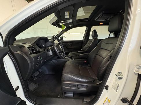 Used 2021 Honda Pilot Black Edition image 12