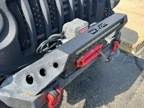 Used 2018 Jeep Wrangler Unlimited Sport S AWD/4WD image 5
