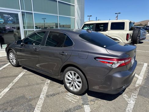 Used 2019 Toyota Camry LE FWD image 3