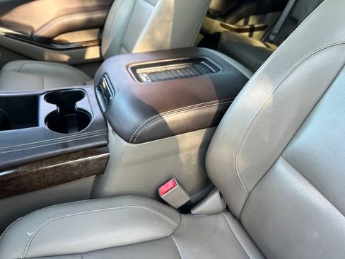 Used 2016 Chevrolet Tahoe LT AWD/4WD image 29
