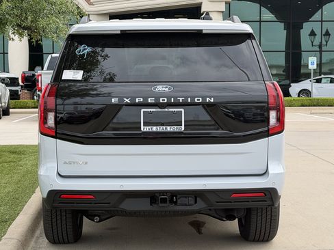 New 2026 Ford Expedition Active RWD image 4