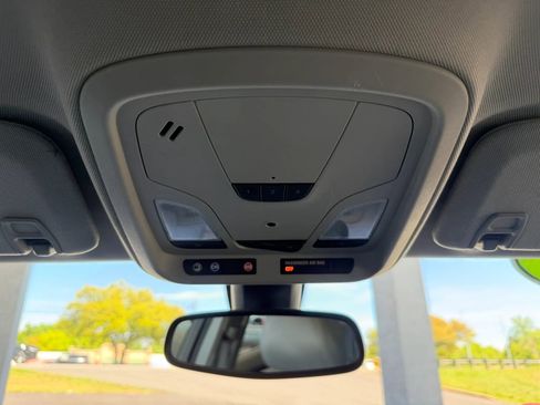 Used 2014 Chevrolet Impala LT w/ Convenience Package image 19