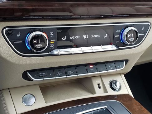 Used 2019 Audi Q5 2.0T Premium Plus image 23