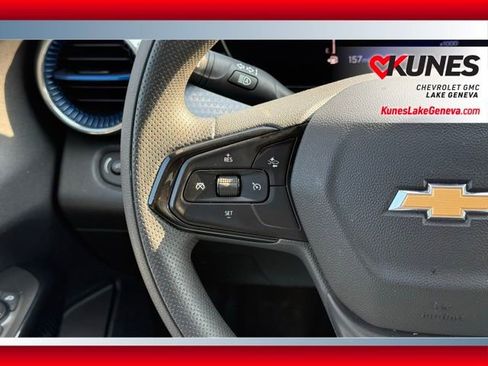 Used 2025 Chevrolet Trax LT image 42