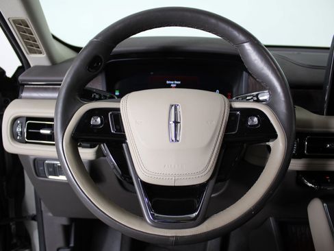 Used 2023 Lincoln Aviator Reserve w/ Equipment Group 201A image 15
