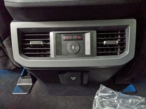 New 2025 Ford F350 Lariat w/ Lariat Ultimate Package image 19