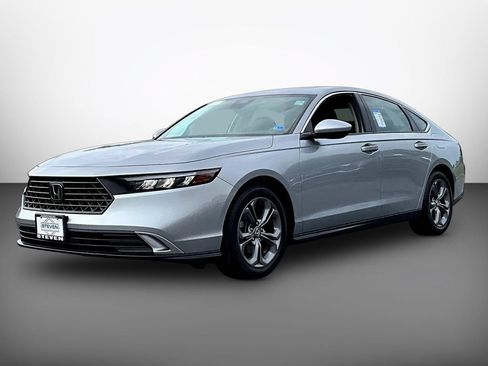Certified 2023 Honda Accord EX image 3