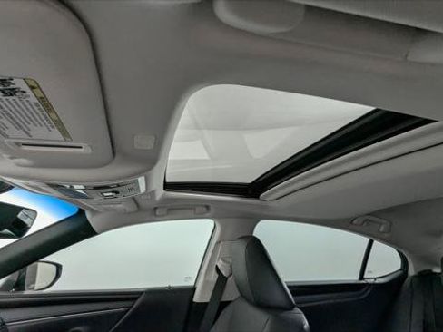 Used 2022 Lexus ES 350 w/ Premium Package FWD image 16
