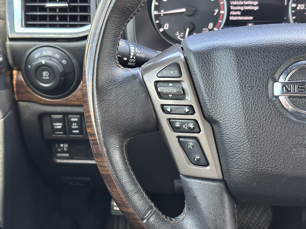 Used 2021 Nissan Titan Platinum Reserve AWD/4WD image 18