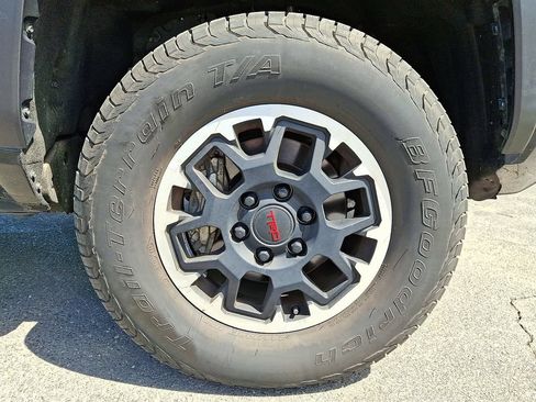 Used 2024 Toyota Tacoma 4x4 Double Cab image 7