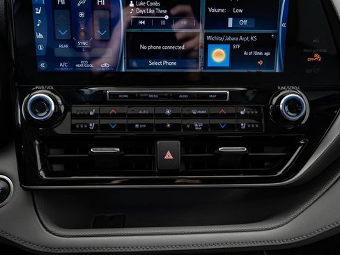 Used 2021 Toyota Highlander Limited image 36