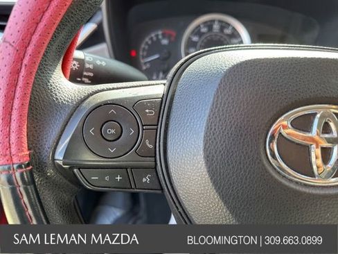 Used 2021 Toyota Corolla LE FWD image 18