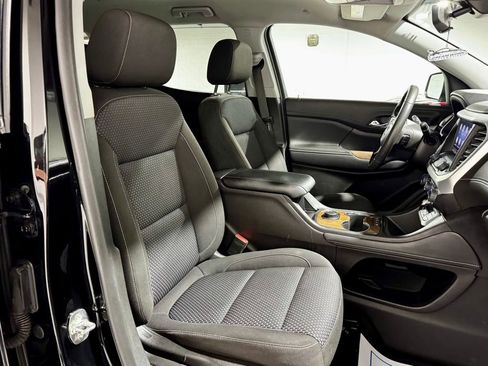 Used 2022 GMC Acadia SLE image 20