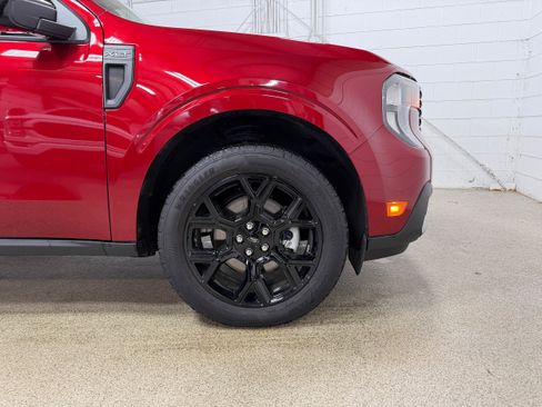 Used 2025 Ford Maverick XLT w/ XLT Luxury Package AWD/4WD image 32