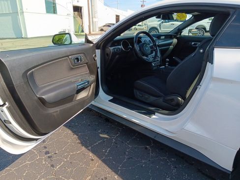 Used 2021 Ford Mustang GT w/ GT Performance Package RWD image 11