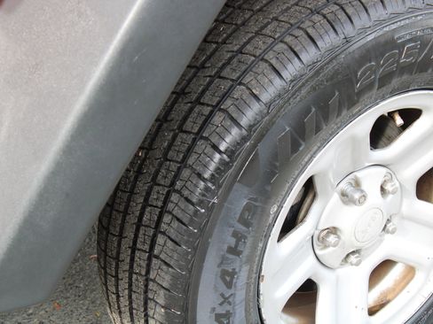 Used 2012 Jeep Wrangler Sport w/ Connectivity Group image 28