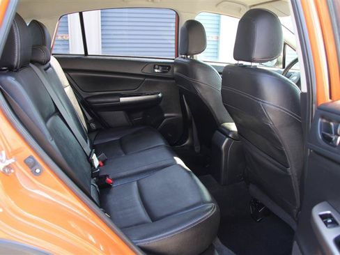 Used 2015 Subaru Crosstrek 2.0i Limited w/ Popular Package #2 AWD/4WD image 19