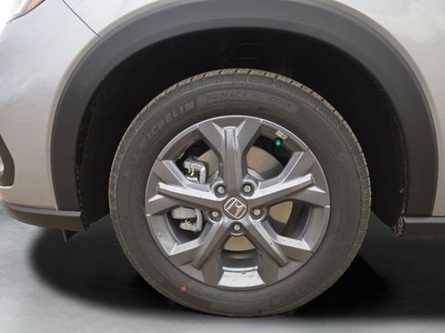 New 2026 Honda HR-V LX image 16