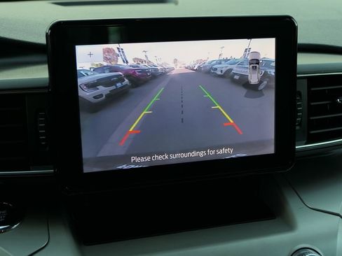 Used 2020 Ford Explorer XLT w/ Equipment Group 202A RWD image 22