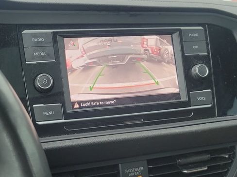 Used 2020 Volkswagen Jetta SE w/ SE Cold Weather Package FWD image 28