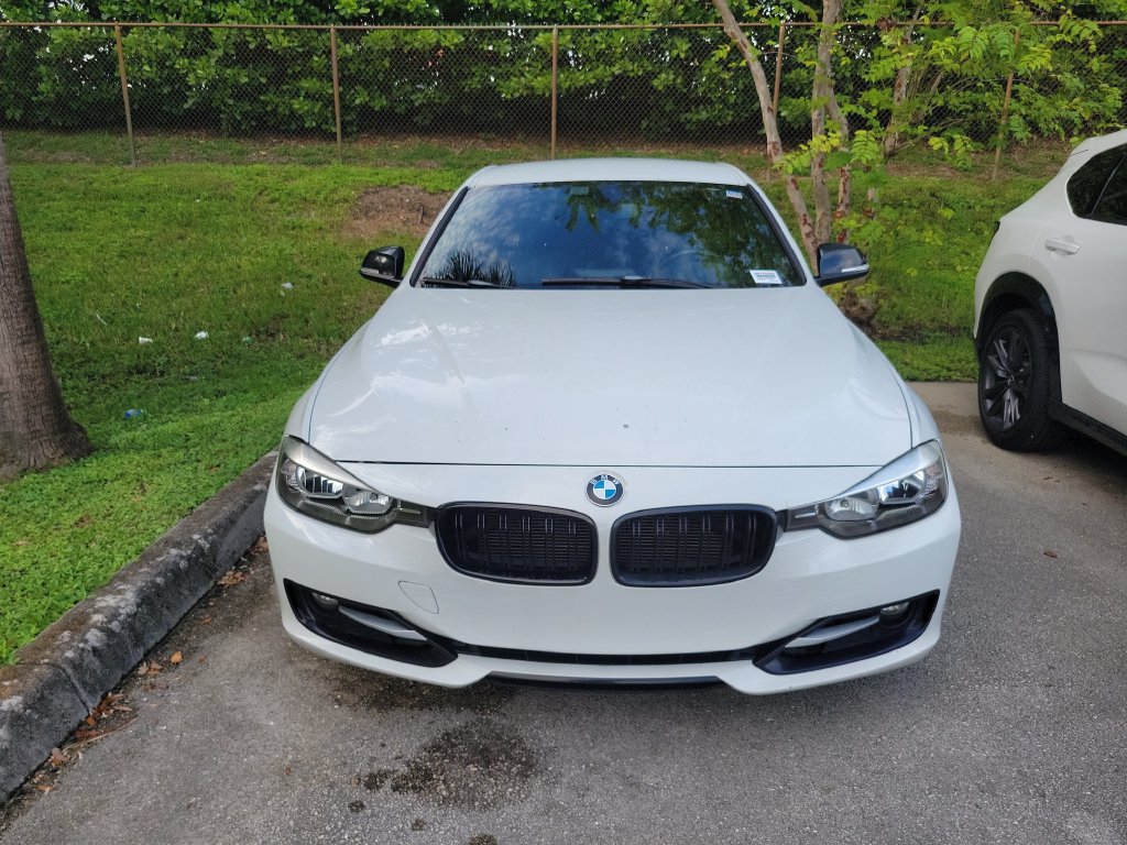 Used 2013 BMW 328i Sedan RWD image 2