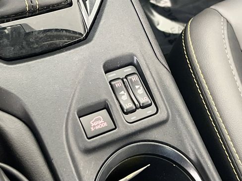 Used 2022 Subaru Crosstrek 2.5i Sport w/ Moonroof Package image 19