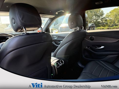 Used 2022 Mercedes-Benz GLC 300 4MATIC image 21