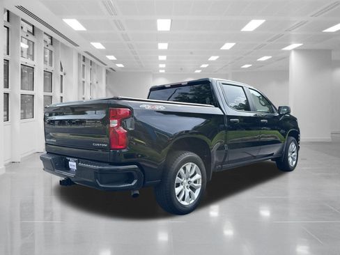 Certified 2022 Chevrolet Silverado 1500 Custom w/ Safety Confidence Package AWD/4WD image 5