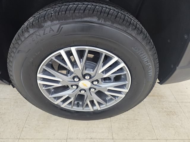 Used 2026 Chevrolet Traverse LT w/ Driver Confidence Package FWD image 22