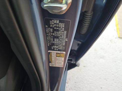 Certified 2025 Kia Niro EX FWD image 14