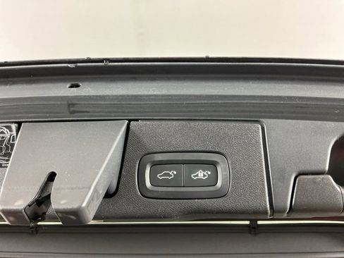 Used 2021 Volvo XC60 T6 Inscription w/ Advanced Package image 30