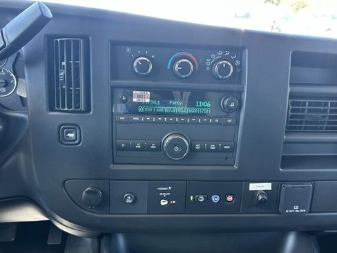 New 2025 Chevrolet Express 3500 Work Van w/ Power Convenience Package image 14