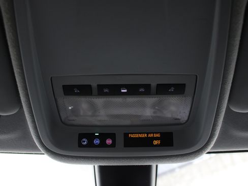 Used 2019 Chevrolet Cruze LT w/ Convenience Package FWD image 20