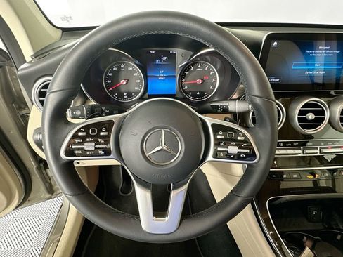 Used 2021 Mercedes-Benz GLC 300 image 11