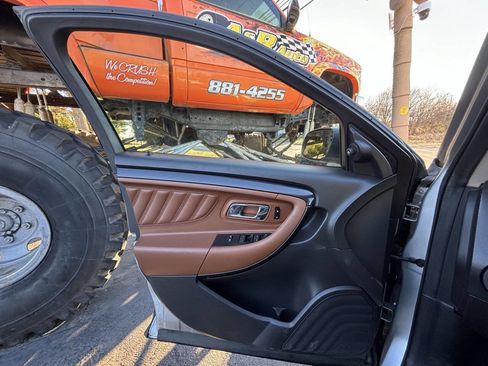 Used 2010 Ford Taurus SHO image 20