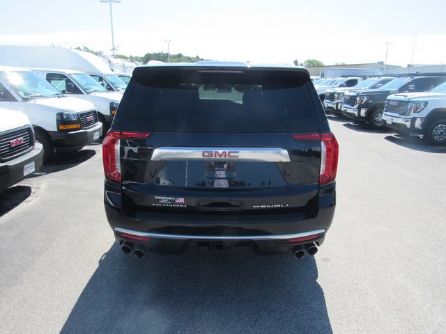 Certified 2021 GMC Yukon Denali w/ Denali Premium Package AWD/4WD image 7