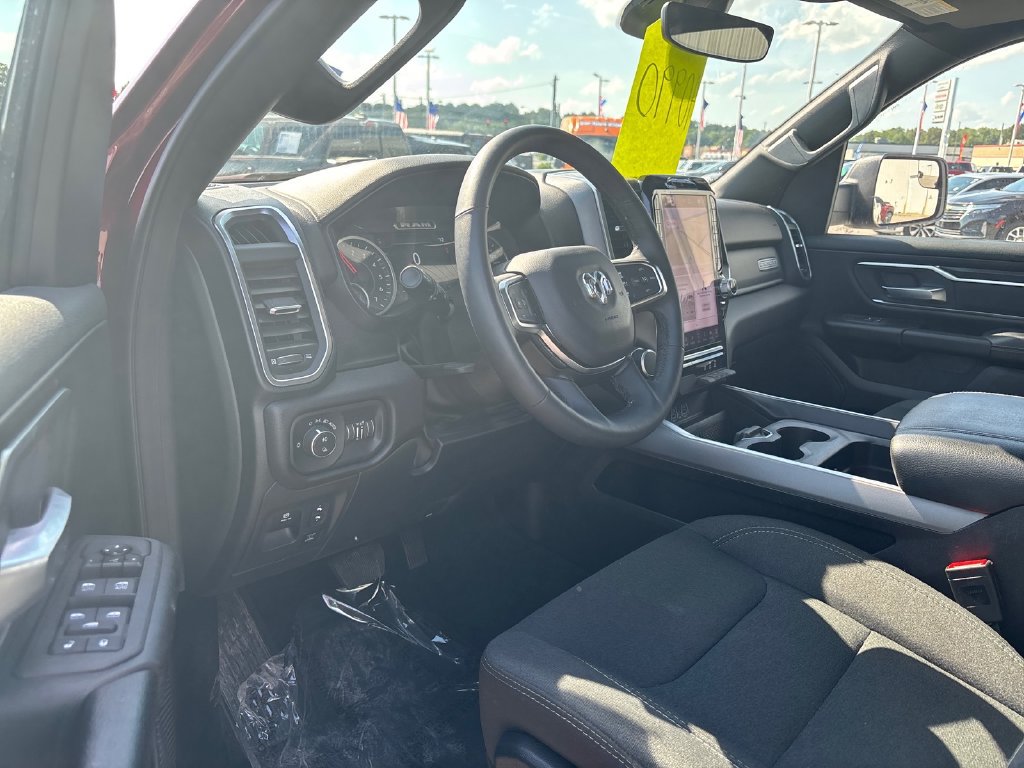 Used 2025 RAM 1500 Big Horn AWD/4WD image 10