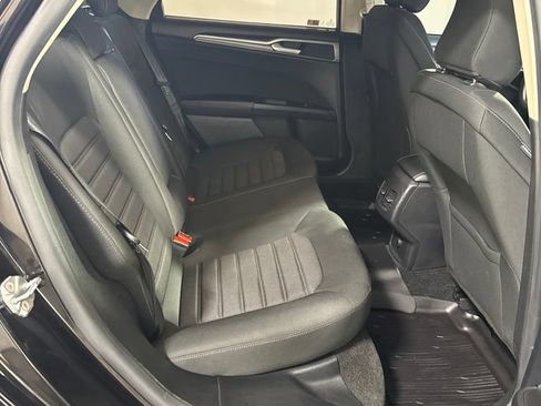 Used 2020 Ford Fusion SE AWD/4WD image 17