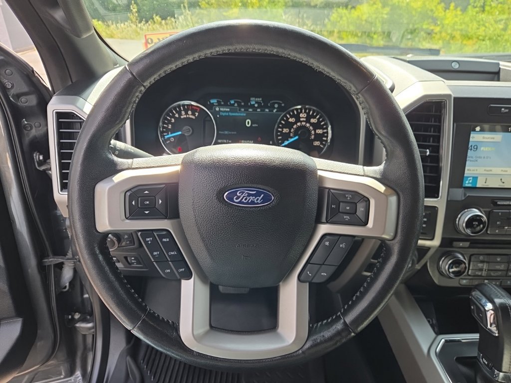 Used 2018 Ford F150 Lariat w/ Equipment Group 502A Luxury AWD/4WD image 16